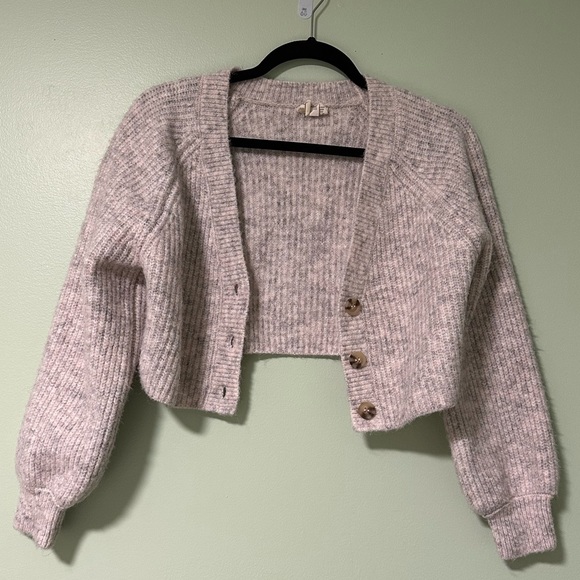 Sky and Sparrow Cropped Sweater - Picture 2 of 9